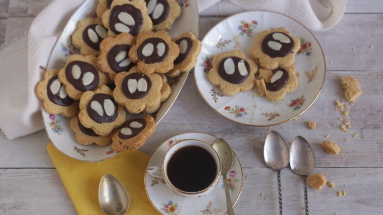 GALLETAS DE ALMENDRAS SIN AZÚCAR