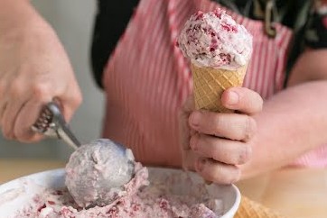 HELADO CASERO de CREMA y FRAMBUESA