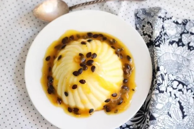 PANNA COTTA CON MARACUYA